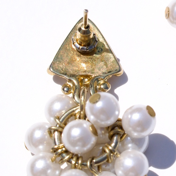 💞💗 Vintage Gold Metal Triangular Pearl Cluster On Gold Ring Dangle Earrings - Picture 4 of 5